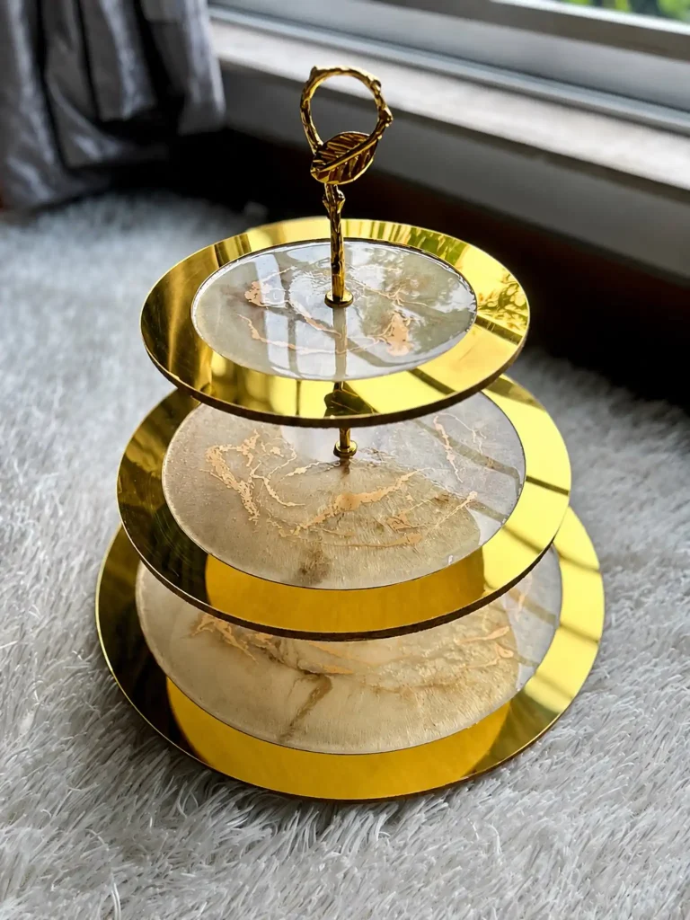 15 Beginner Resin Crafts You Can Make Without a Garage or Ventilation 8 Epoxy Resin