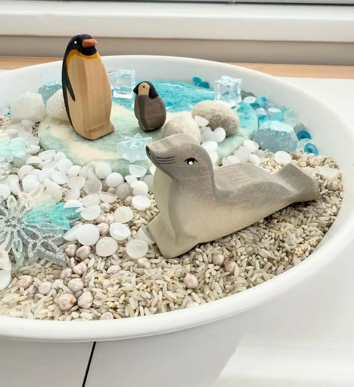 15 Beginner Resin Crafts You Can Make Without a Garage or Ventilation 4 littlebrood
